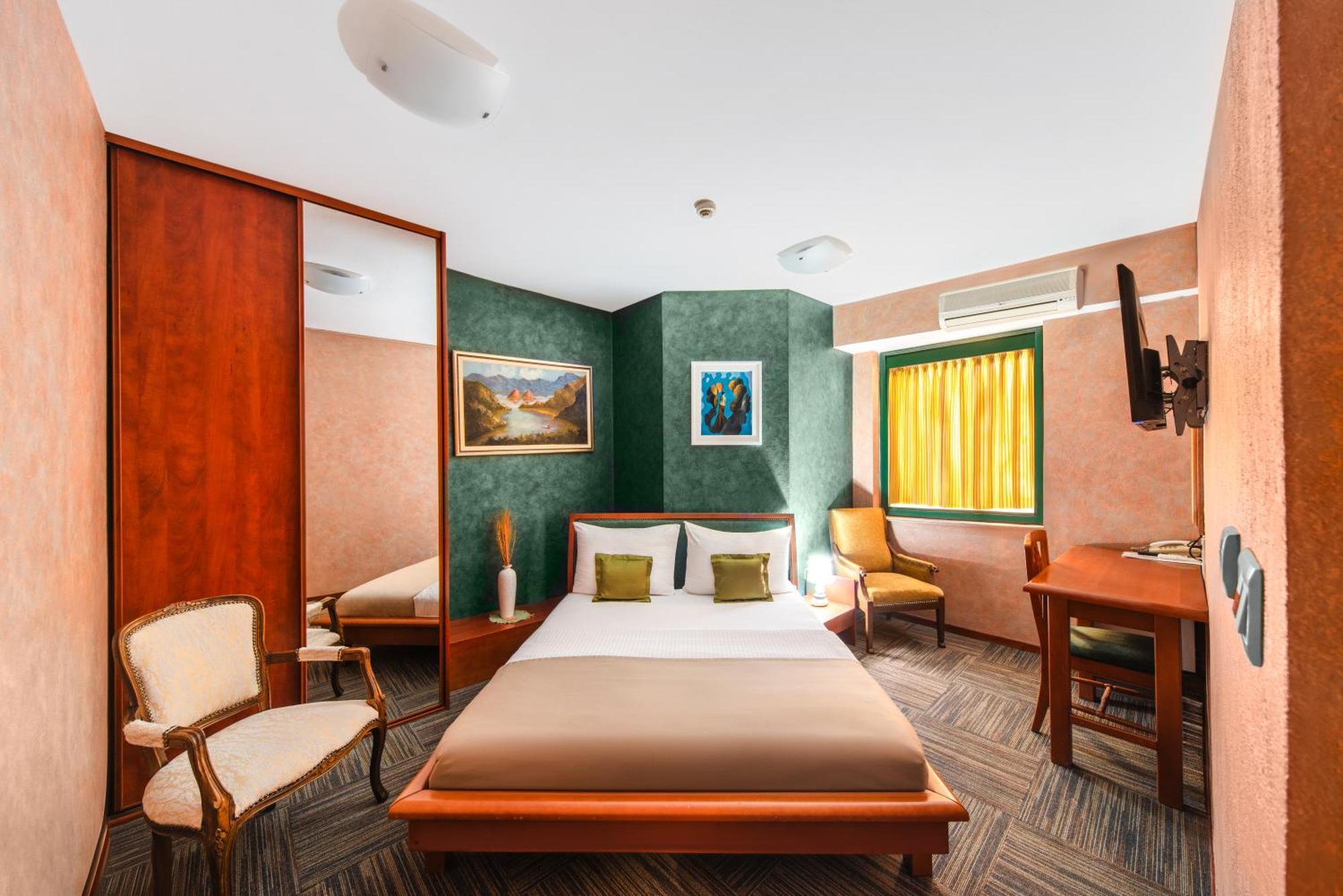 Kerber Hotel
